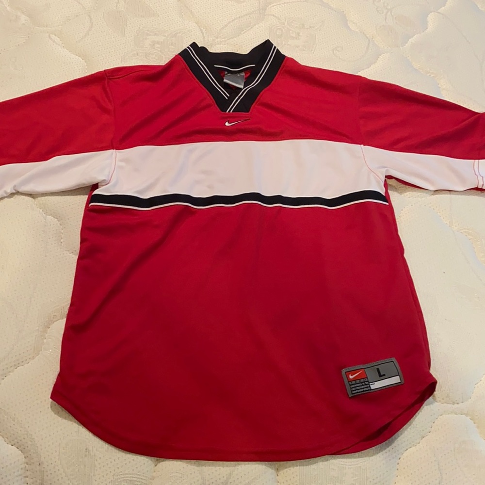 Vintage Nike women’s athletic tee